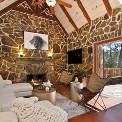 Cozy Auburn Cabin Retreat w/ 4 BD near Downtown