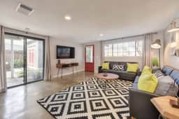 DowntownAlhambra- FullyFenceYardw/BBQ, Walk to All
