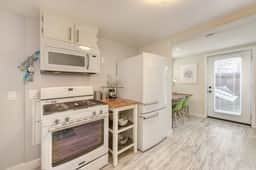 DowntownAlhambra- FullyFenceYardw/BBQ, Walk to All