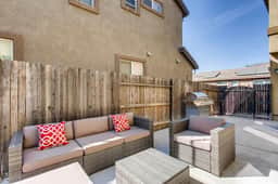 GiannoSilverHome: (Sleeps 6), W/BBQ, Near Downtown