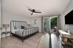 Rancho House w/ Luxury private Pool & 4BR plus Den