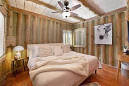 Cozy Auburn Cabin Retreat w/ 4 BD near Downtown