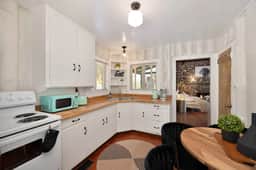 Cozy Auburn Cabin Retreat w/ 4 BD near Downtown