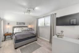 Midtown Garden House w/BBQ & Pet Friendly!