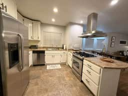 Modern 3BR Retreat | Fast Wi-Fi & Private Patio