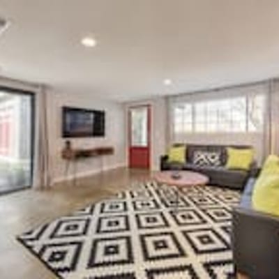 DowntownAlhambra- FullyFenceYardw/BBQ, Walk to All