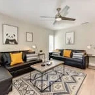 Olive House: A Modern Luxury w/ 3BR Near Downtown
