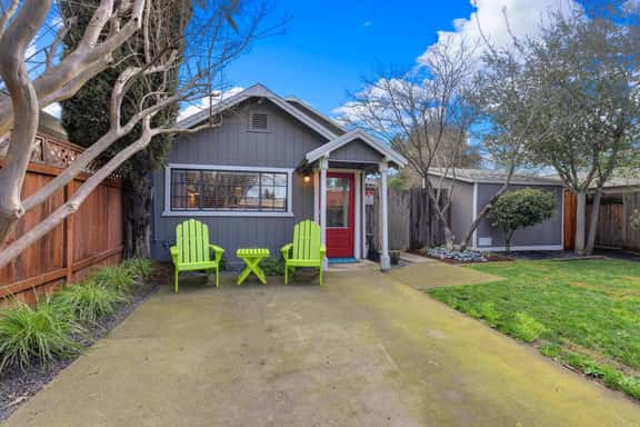 DowntownAlhambra- FullyFenceYardw/BBQ, Walk to All - Image 1