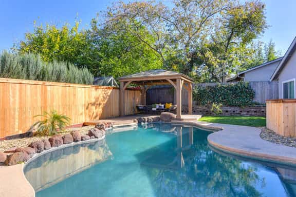 Luxury PALM HOUSE: 3BDw/Pool, Near Galleria Sac. - Image 1