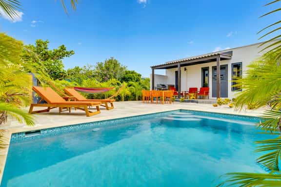 Four Villas with private Magnesium Pool 3 min to the Beach Dive Rinse Tank Villa N4 - Image 1