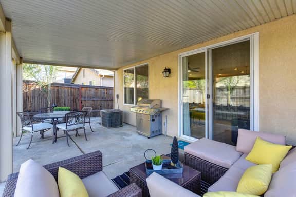 MilanoHouse: Luxury, FullyFenceBYw/BBQ, Near Sac.