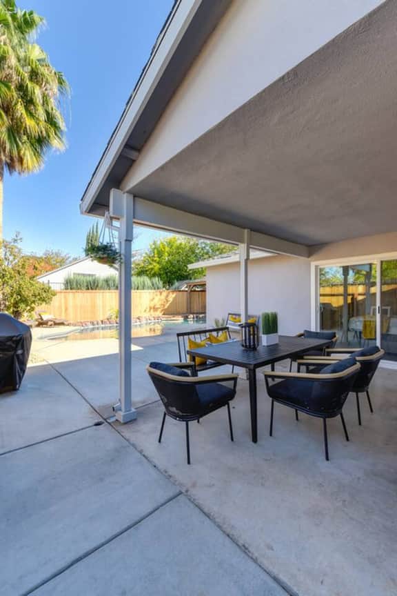 Luxury PALM HOUSE: 3BDw/Pool, Near Galleria Sac.