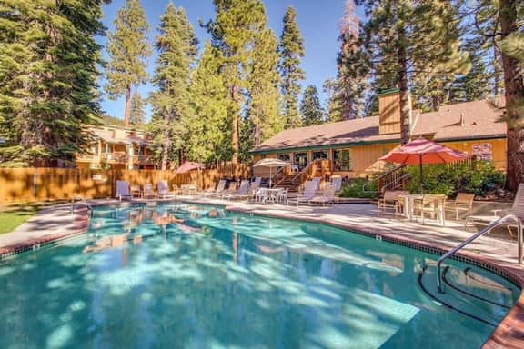 PinkBear at Tahoe,Pool/Spa/ClubHouse5minKingsBeach