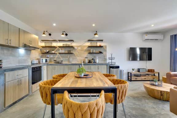 FourVillas N2: PrivateMagnesiumPool & Near Beaches