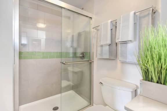 Midtown Garden House w/BBQ & Pet Friendly!