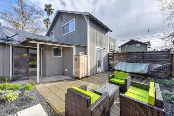 Midtown Garden House w/BBQ & Pet Friendly!